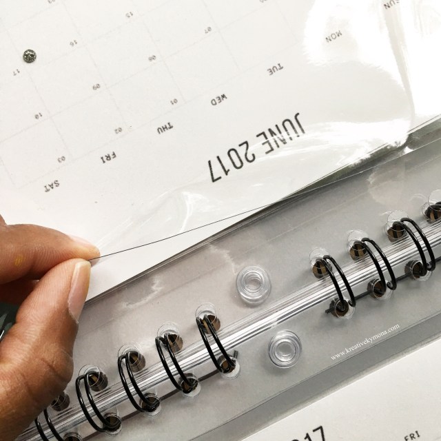 Deflecto flexible pouches