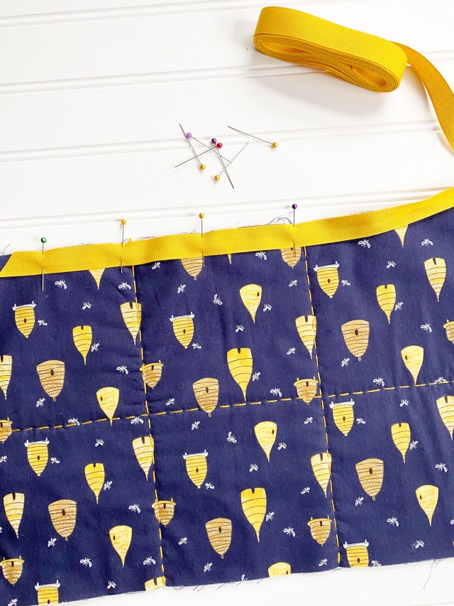 Quilted Travel Roll: Add binding