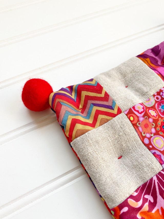 Modern Trivet: Attaching the pom-poms