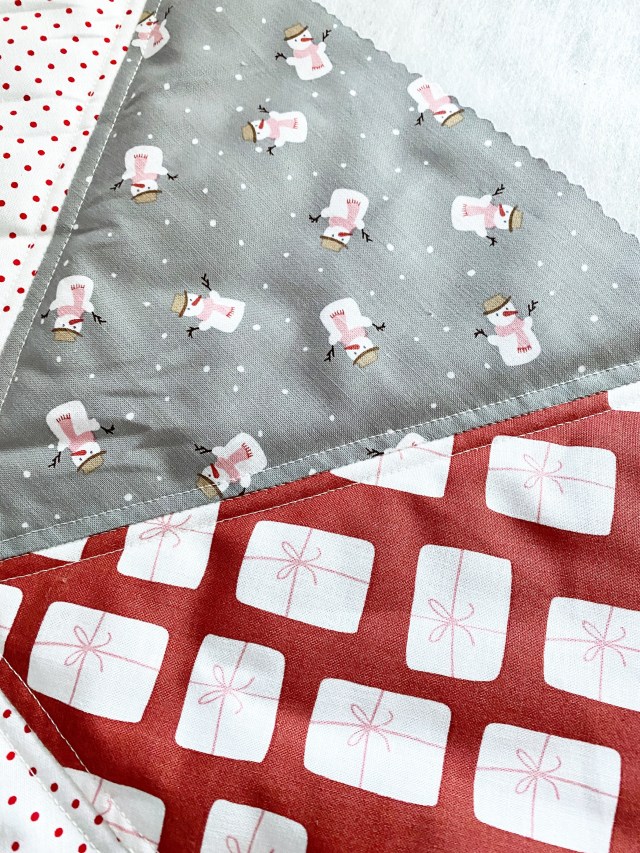 Hexi Pillow Cushion: stitching the two pieces together